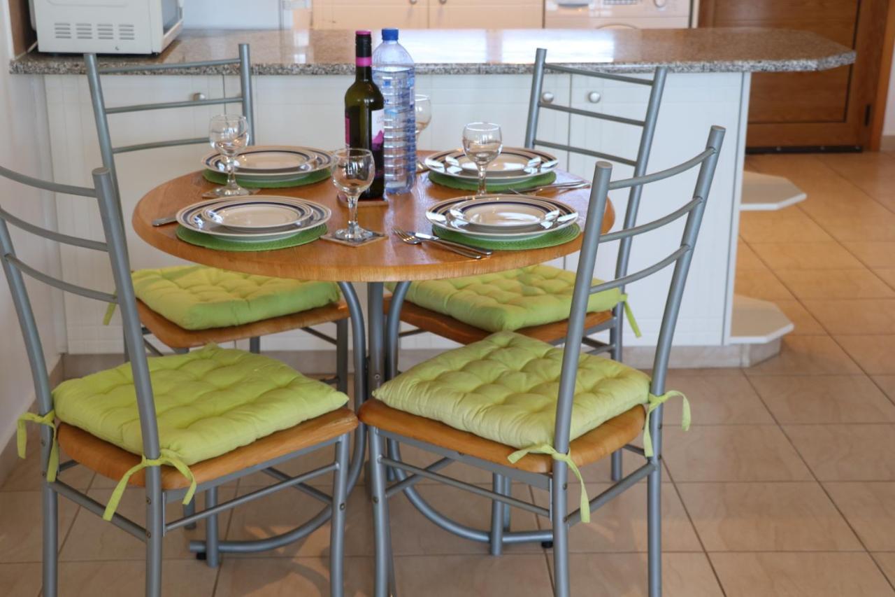 Sunset Apartment With Pool & 10 Mins To Venus Beach Paphos Exterior foto